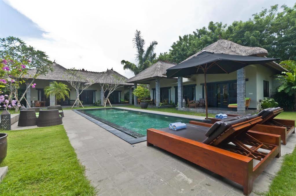Villa Mahkota سمينياك المظهر الخارجي الصورة