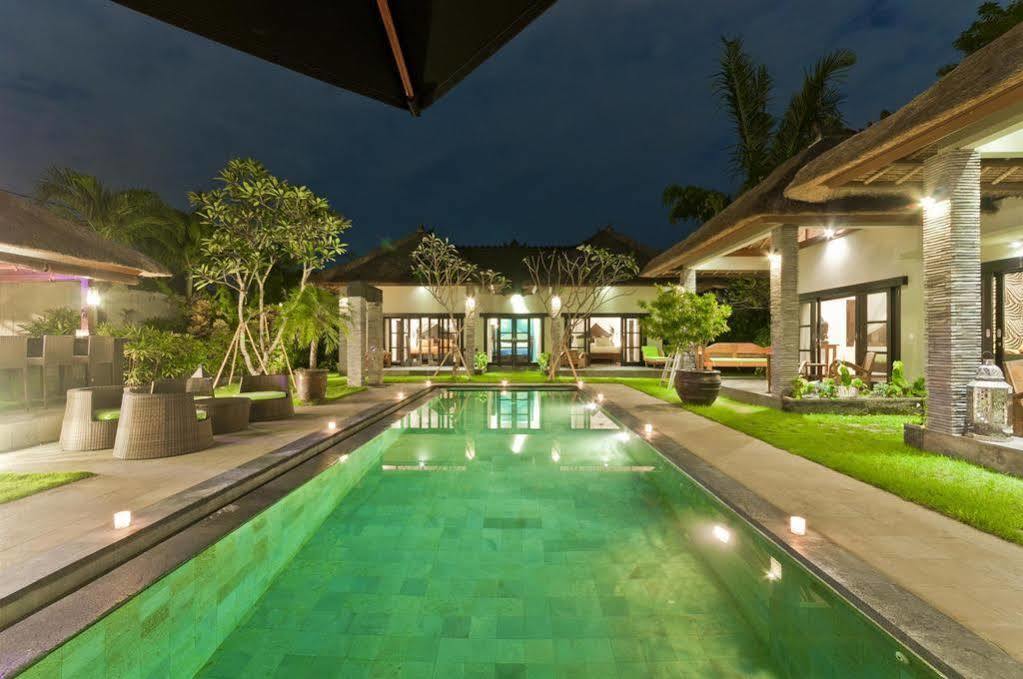 Villa Mahkota سمينياك المظهر الخارجي الصورة